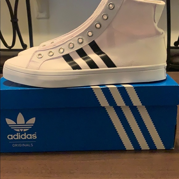 Adidas CourtVantage Mid - Picture 2 of 5